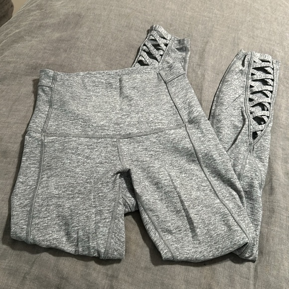 Lululemon Pure Practice Pant Heathered Slate Gray Leggings Lattice Trim EUC - Picture 5 of 8